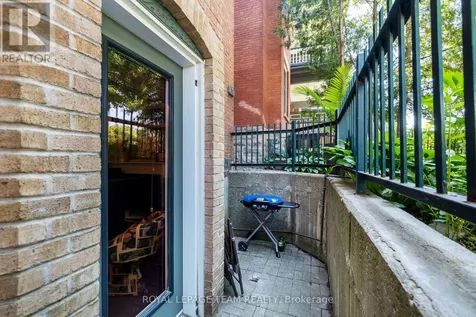 513 King Edward Avenue Ottawa ON K1N 7N3