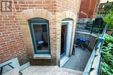 513 King Edward Avenue Ottawa ON K1N 7N3