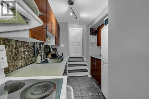 513 King Edward Avenue Ottawa ON K1N 7N3