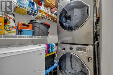 513 King Edward Avenue Ottawa ON K1N 7N3