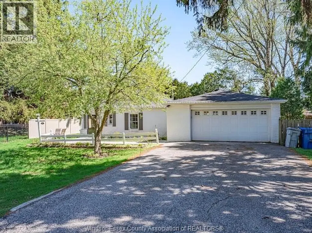 312 Coronado Drive Tecumseh ON N8N 2E4