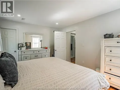 312 Coronado Drive Tecumseh ON N8N 2E4