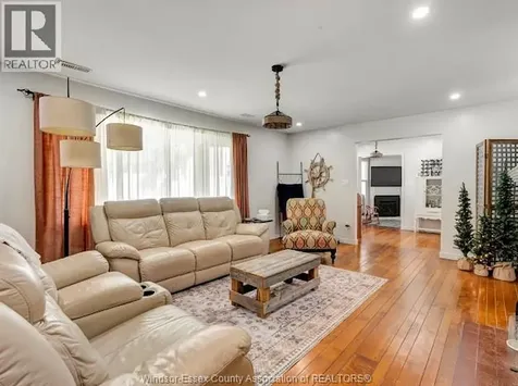 312 Coronado Drive Tecumseh ON N8N 2E4