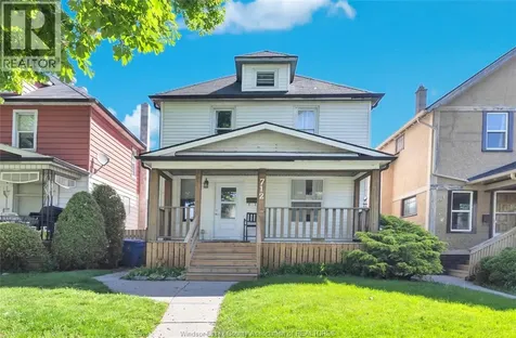 712 Gladstone Windsor ON N8A 2R2