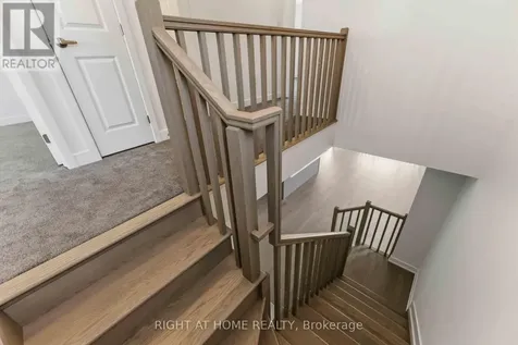 453 Haresfield Court Ottawa ON K4M 0B6