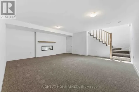 453 Haresfield Court Ottawa ON K4M 0B6