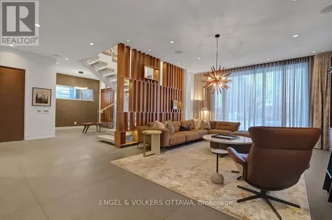 608 Byron Avenue Ottawa ON K2A 0E5