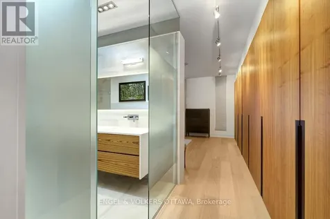 608 Byron Avenue Ottawa ON K2A 0E5