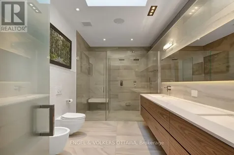 608 Byron Avenue Ottawa ON K2A 0E5