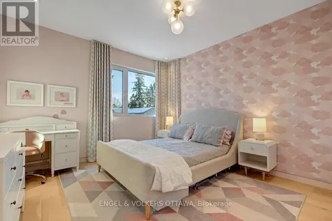 608 Byron Avenue Ottawa ON K2A 0E5