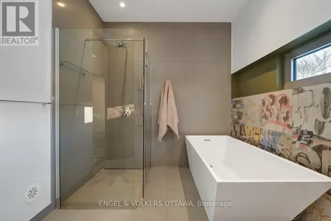 608 Byron Avenue Ottawa ON K2A 0E5
