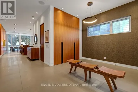 608 Byron Avenue Ottawa ON K2A 0E5