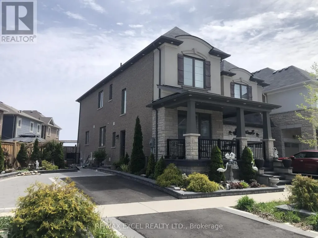 13 Kilmarnock Crescent Whitby ON L1P 0E8