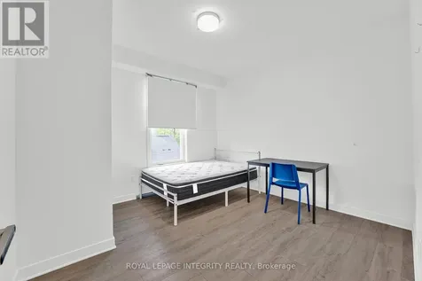 442 Sunnyside Avenue Ottawa ON K1S 0S9