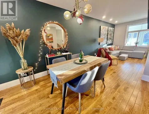 26 Leyton Avenue Toronto (oakridge) ON M1L 3T4