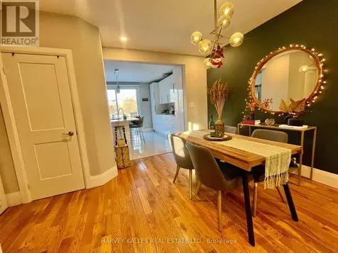 26 Leyton Avenue Toronto (oakridge) ON M1L 3T4