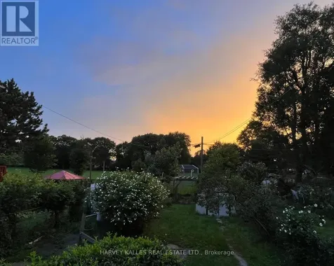 26 Leyton Avenue Toronto (oakridge) ON M1L 3T4