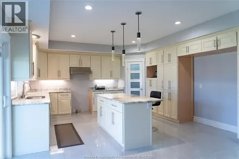 1484 Rankin Windsor ON N9B 3V6