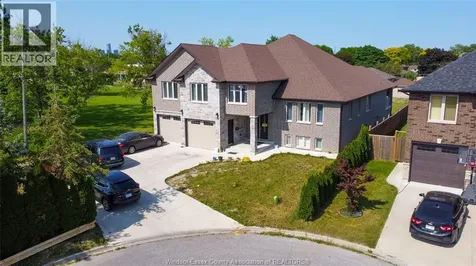 1484 Rankin Windsor ON N9B 3V6