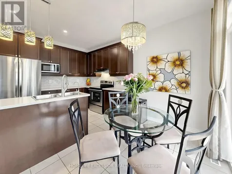 6 Lady Gwillim Avenue East Gwillimbury ON L9N 0A5