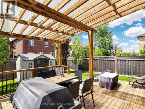 6 Lady Gwillim Avenue East Gwillimbury ON L9N 0A5