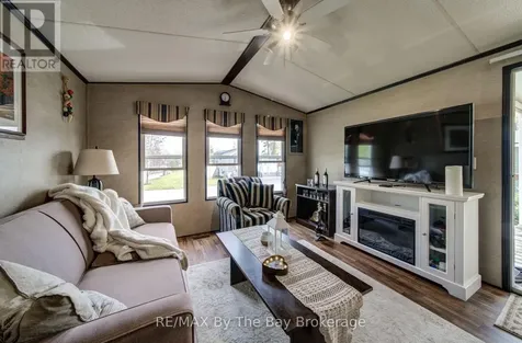 14 Kenora Trail Wasaga Beach ON L9Z 1X7