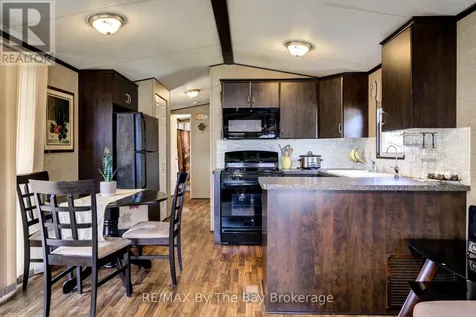 14 Kenora Trail Wasaga Beach ON L9Z 1X7