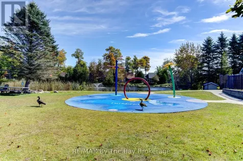14 Kenora Trail Wasaga Beach ON L9Z 1X7