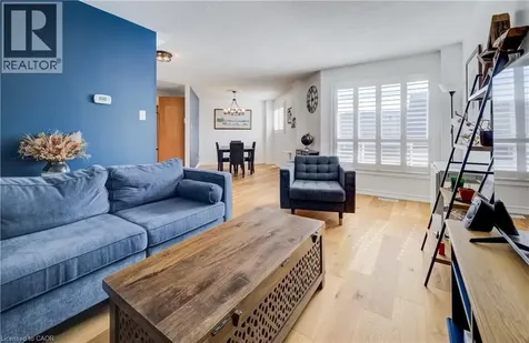 60 Elmsdale Drive Kitchener ON N2E 2G4