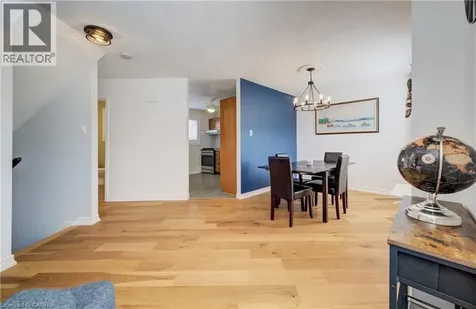 60 Elmsdale Drive Kitchener ON N2E 2G4