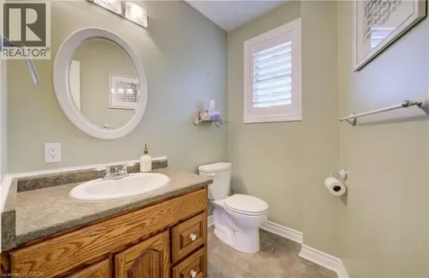 60 Elmsdale Drive Kitchener ON N2E 2G4