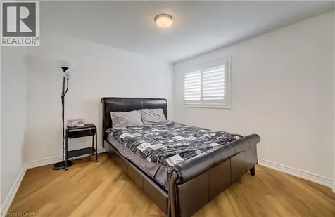 60 Elmsdale Drive Kitchener ON N2E 2G4