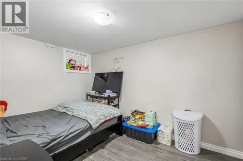 29 Heather Court Welland ON L3C 4P8