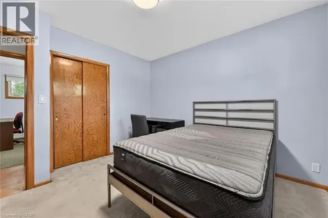 31 Larchwood Drive St. Catharines ON L2T 2H4