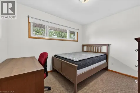 31 Larchwood Drive St. Catharines ON L2T 2H4