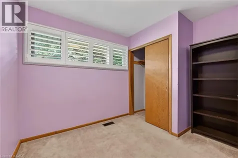 31 Larchwood Drive St. Catharines ON L2T 2H4