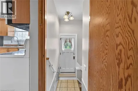 31 Larchwood Drive St. Catharines ON L2T 2H4