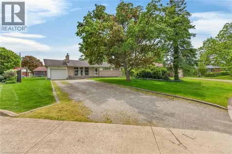 31 Larchwood Drive St. Catharines ON L2T 2H4