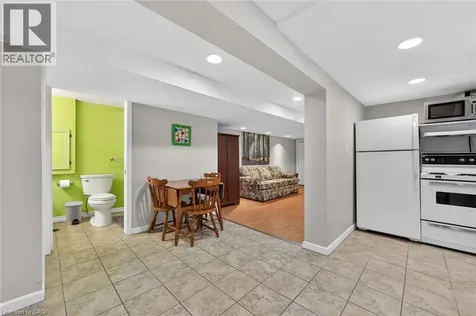 31 Larchwood Drive St. Catharines ON L2T 2H4