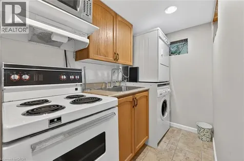 31 Larchwood Drive St. Catharines ON L2T 2H4