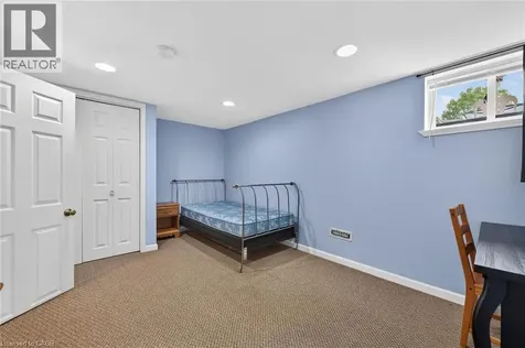 31 Larchwood Drive St. Catharines ON L2T 2H4