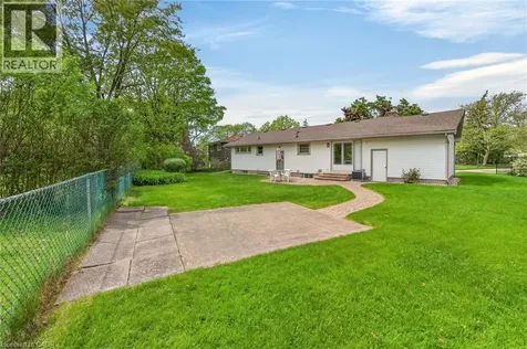 31 Larchwood Drive St. Catharines ON L2T 2H4