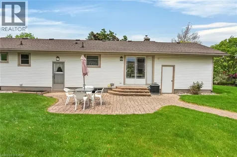 31 Larchwood Drive St. Catharines ON L2T 2H4