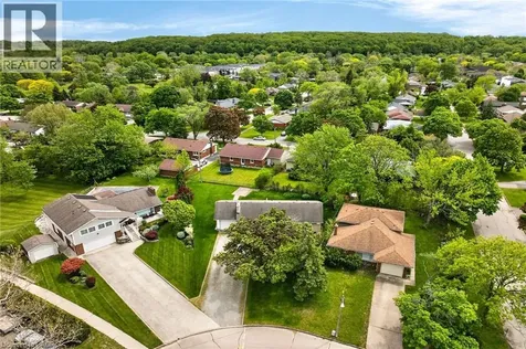 31 Larchwood Drive St. Catharines ON L2T 2H4
