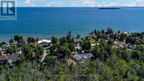 2582 Leonard Street Innisfil ON L9S 3T9