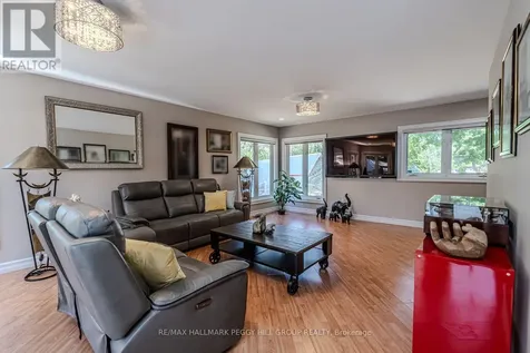 2582 Leonard Street Innisfil ON L9S 3T9