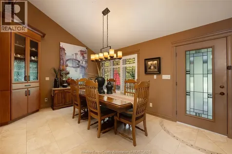 1006 Chelsea Park Way Lakeshore ON N0R 1A0