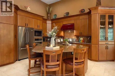 1006 Chelsea Park Way Lakeshore ON N0R 1A0