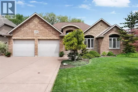 1006 Chelsea Park Way Lakeshore ON N0R 1A0