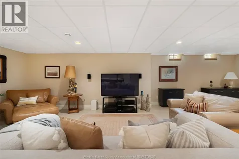 1006 Chelsea Park Way Lakeshore ON N0R 1A0